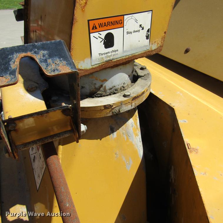 image for item DD2700 2007 Vermeer BC1500 wood chipper