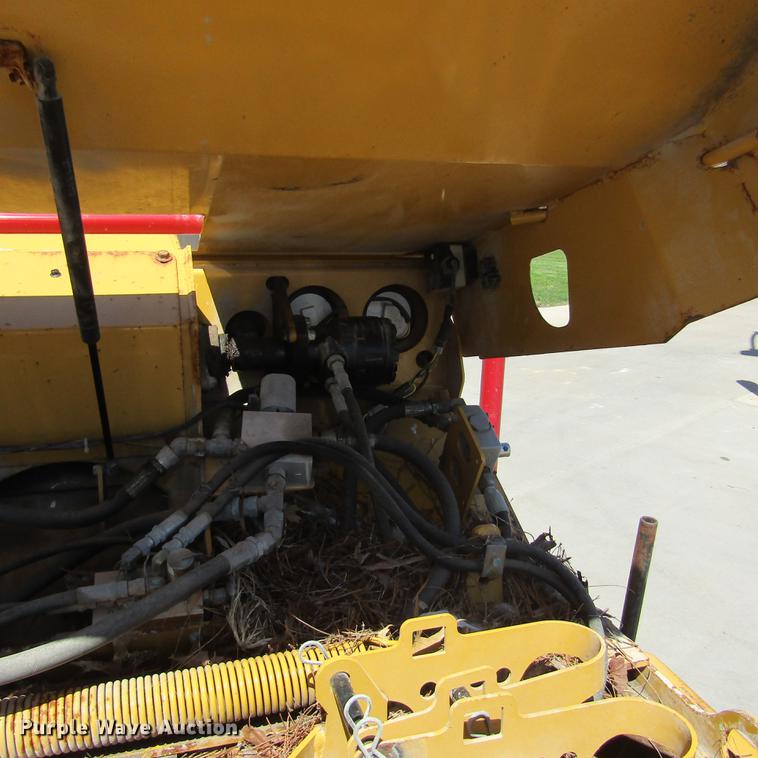 image for item DD2700 2007 Vermeer BC1500 wood chipper