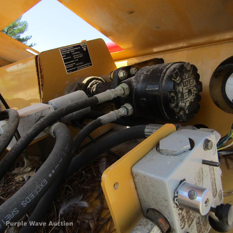 image for item DD2700 2007 Vermeer BC1500 wood chipper