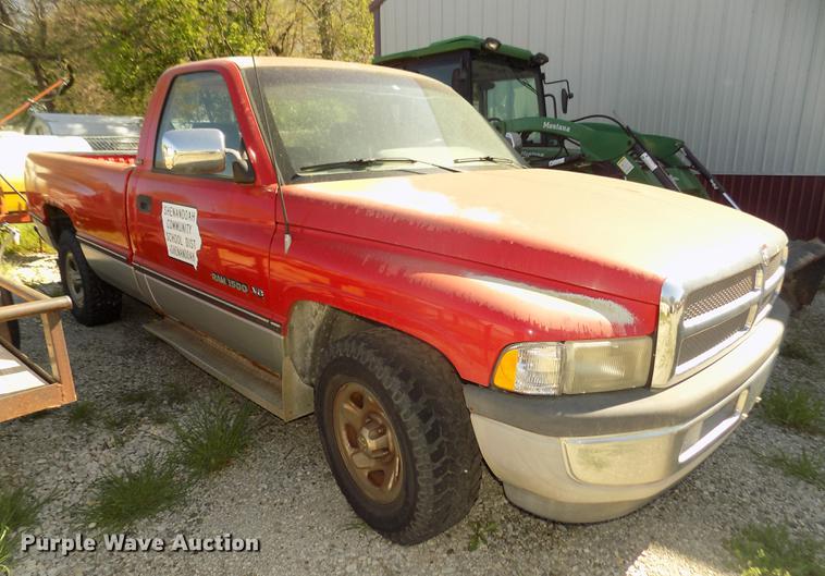 image for item DD2765 1994 Dodge Ram 1500 Laramie SLT pickup truck