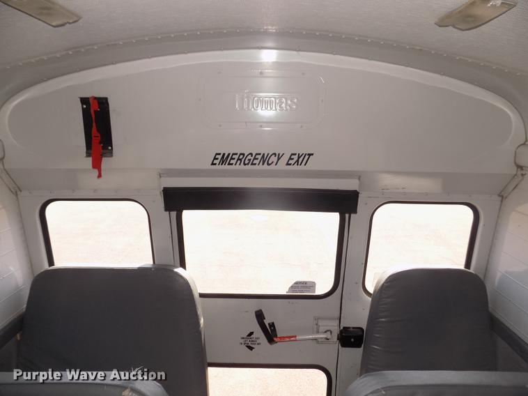 image for item DD2768 1996 Ford B800 Thomas school bus