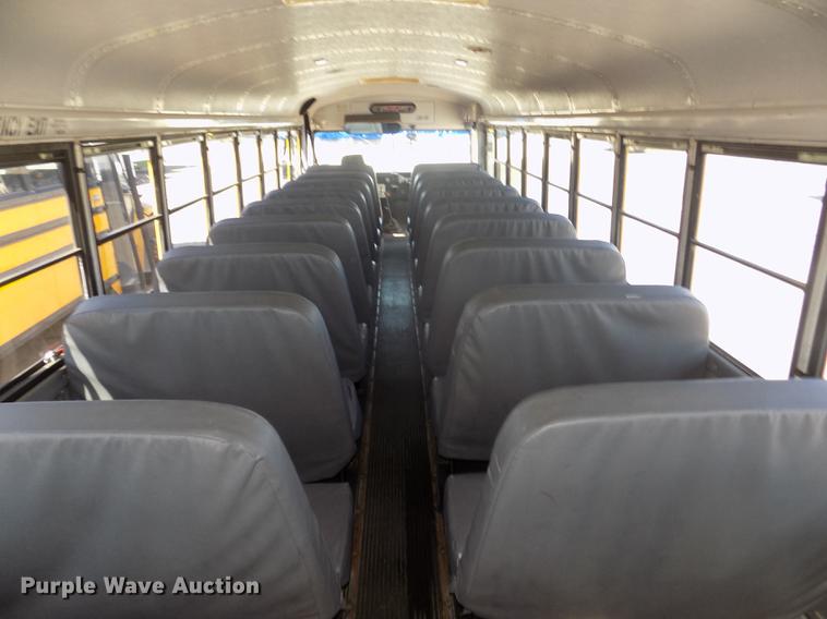 image for item DD2768 1996 Ford B800 Thomas school bus