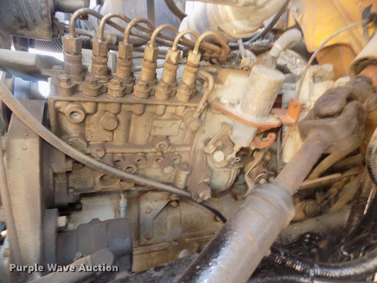 image for item DD2768 1996 Ford B800 Thomas school bus