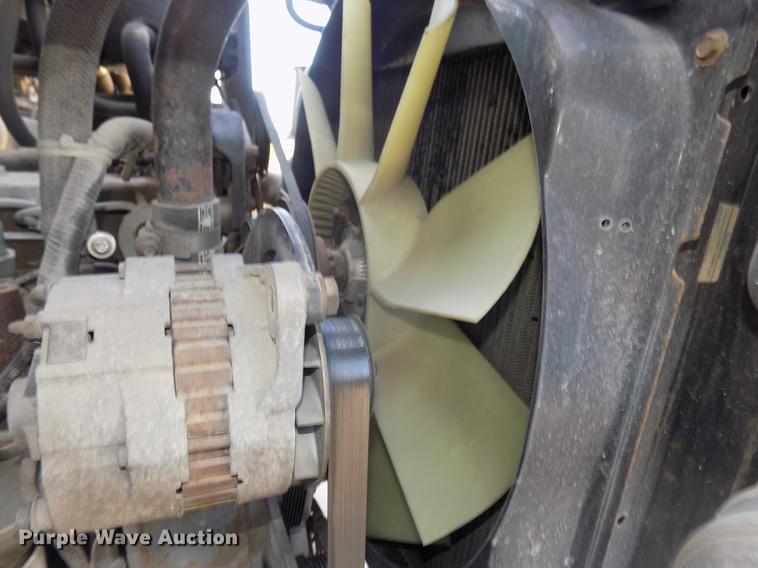 image for item DD2768 1996 Ford B800 Thomas school bus