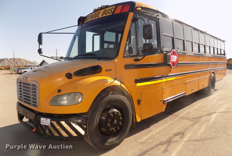 image for item DD2769 2007 Freightliner Thomas Saf-T-Liner C-2 310TS school bus