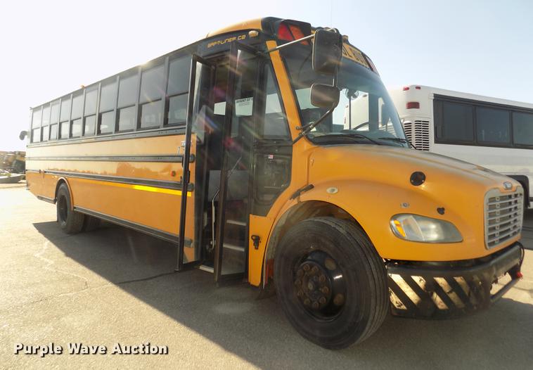 image for item DD2769 2007 Freightliner Thomas Saf-T-Liner C-2 310TS school bus
