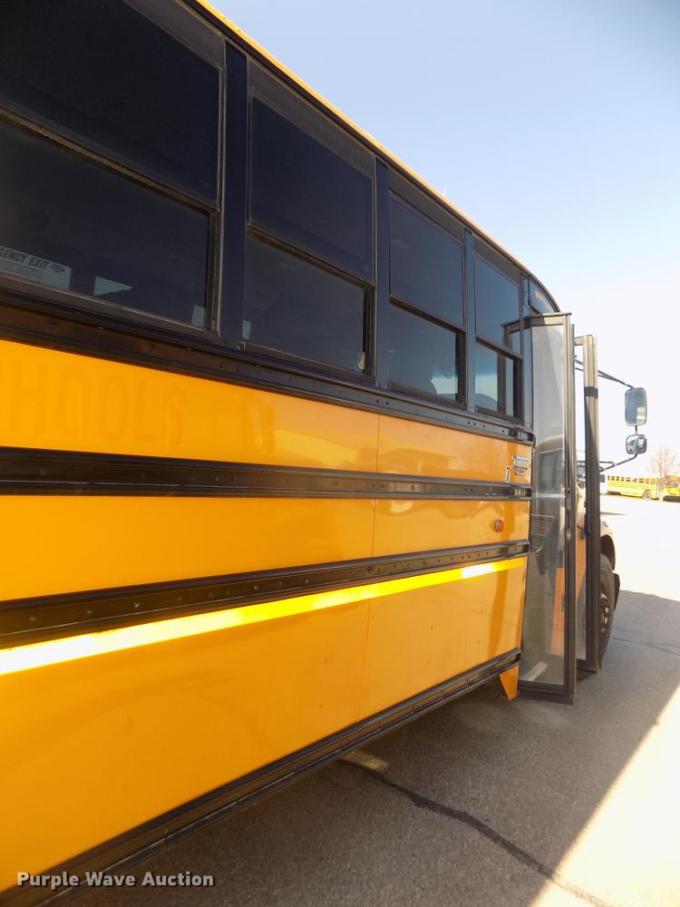 image for item DD2769 2007 Freightliner Thomas Saf-T-Liner C-2 310TS school bus