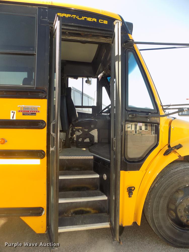 image for item DD2769 2007 Freightliner Thomas Saf-T-Liner C-2 310TS school bus