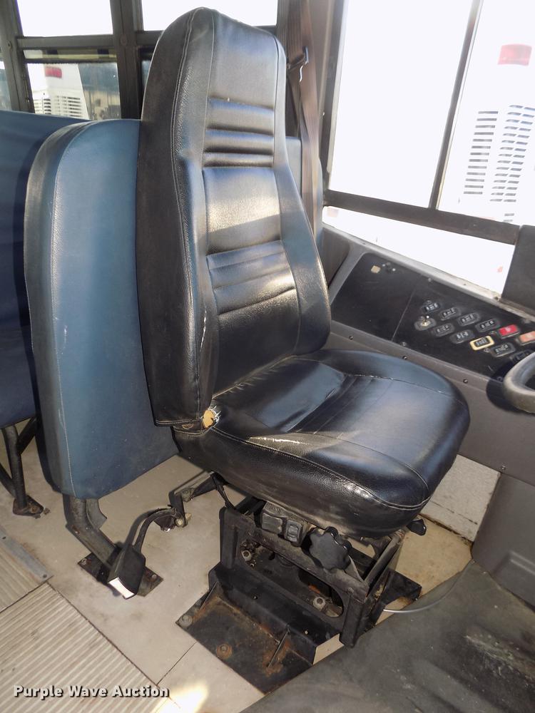 image for item DD2769 2007 Freightliner Thomas Saf-T-Liner C-2 310TS school bus