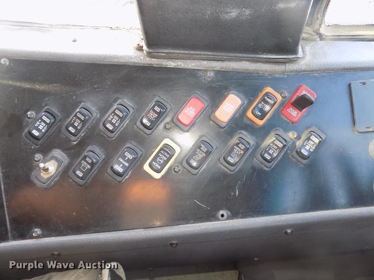 image for item DD2769 2007 Freightliner Thomas Saf-T-Liner C-2 310TS school bus