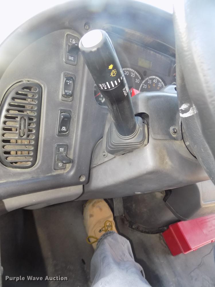 image for item DD2769 2007 Freightliner Thomas Saf-T-Liner C-2 310TS school bus