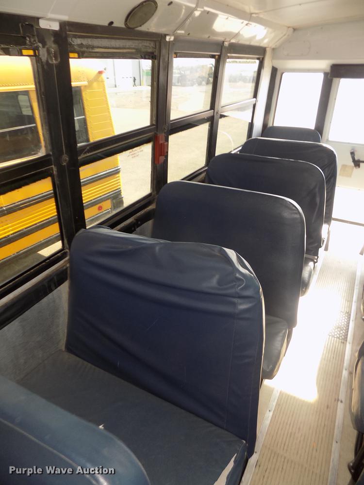 image for item DD2769 2007 Freightliner Thomas Saf-T-Liner C-2 310TS school bus