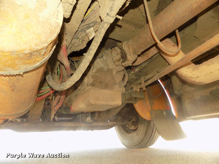 image for item DD2769 2007 Freightliner Thomas Saf-T-Liner C-2 310TS school bus