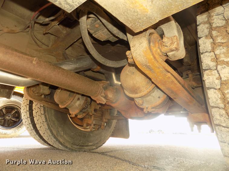 image for item DD2769 2007 Freightliner Thomas Saf-T-Liner C-2 310TS school bus