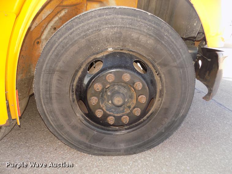 image for item DD2769 2007 Freightliner Thomas Saf-T-Liner C-2 310TS school bus