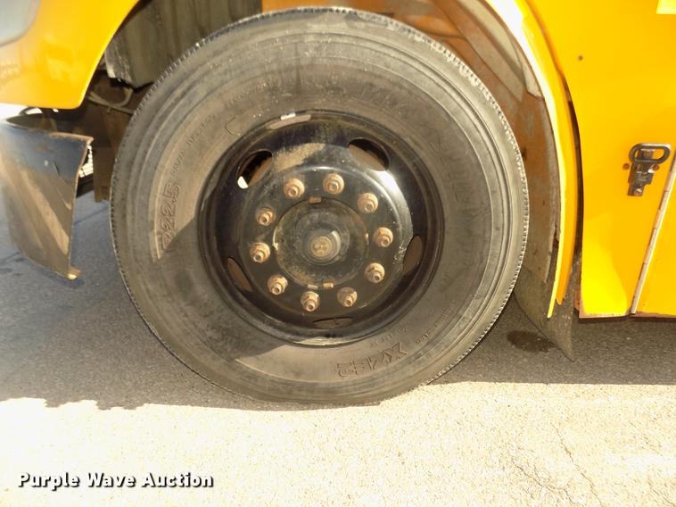 image for item DD2769 2007 Freightliner Thomas Saf-T-Liner C-2 310TS school bus