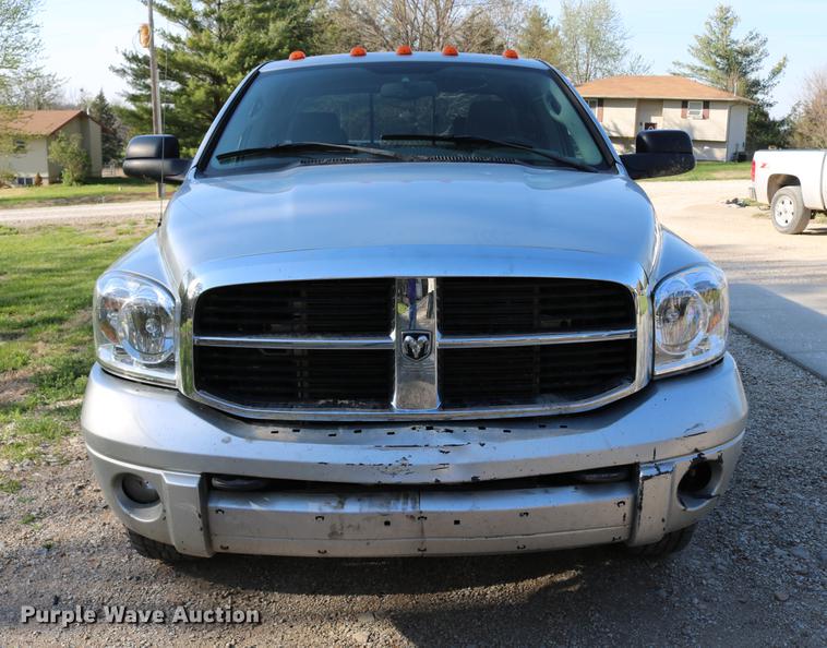image for item DD4197 2006 Dodge Ram 2500 Quad Cab pickup truck