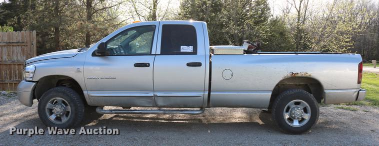 image for item DD4197 2006 Dodge Ram 2500 Quad Cab pickup truck
