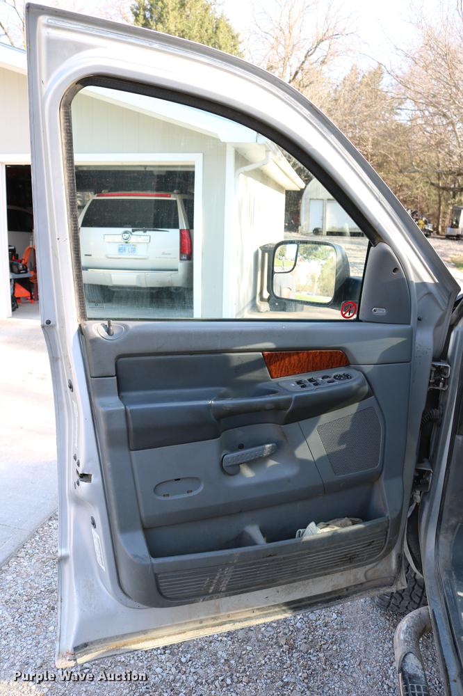 image for item DD4197 2006 Dodge Ram 2500 Quad Cab pickup truck