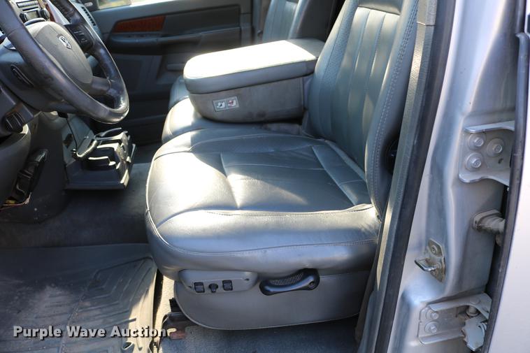 image for item DD4197 2006 Dodge Ram 2500 Quad Cab pickup truck