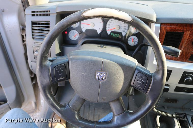 image for item DD4197 2006 Dodge Ram 2500 Quad Cab pickup truck