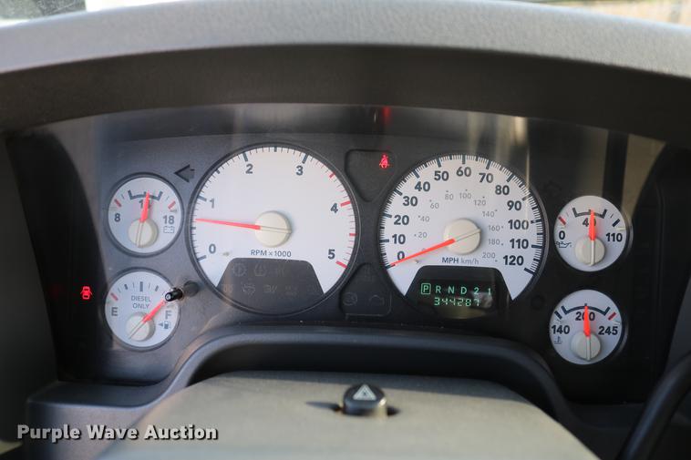 image for item DD4197 2006 Dodge Ram 2500 Quad Cab pickup truck