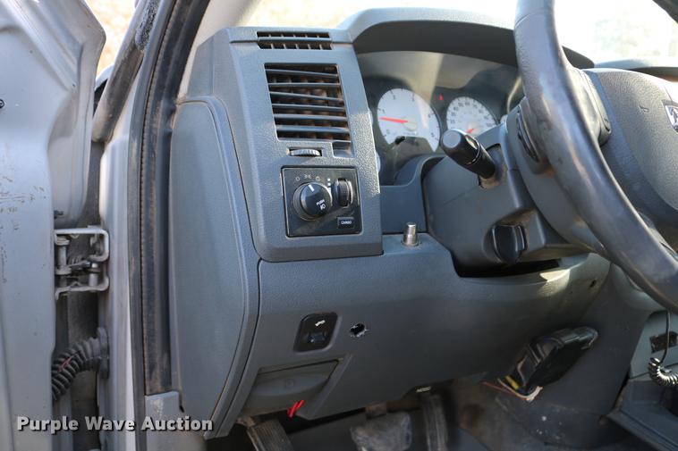 image for item DD4197 2006 Dodge Ram 2500 Quad Cab pickup truck