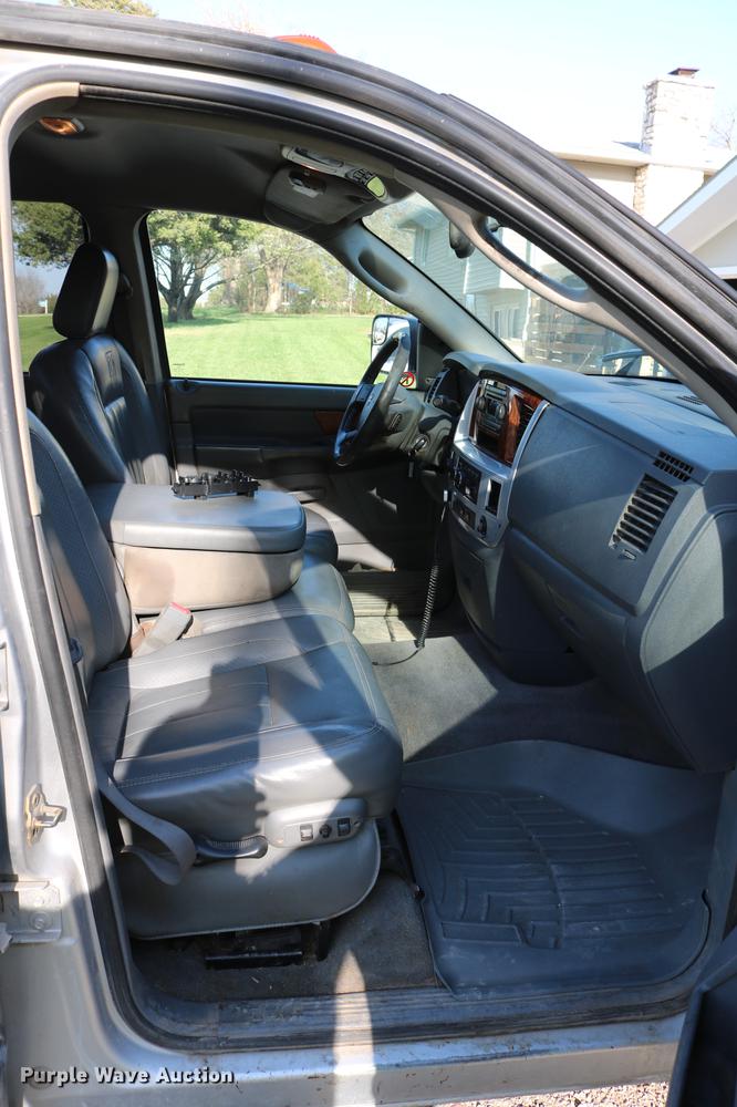 image for item DD4197 2006 Dodge Ram 2500 Quad Cab pickup truck