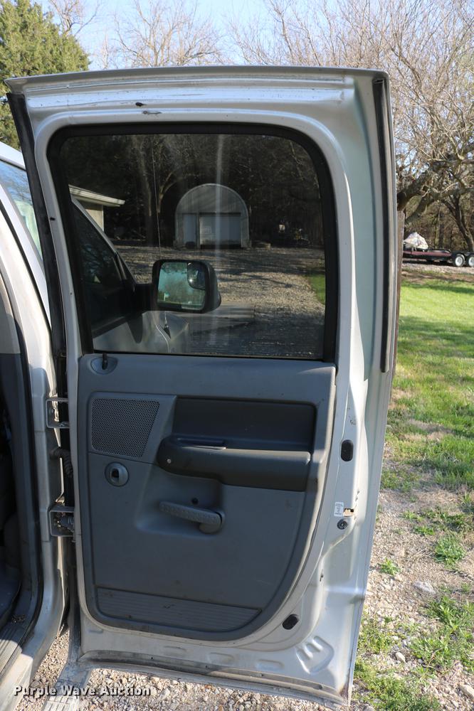 image for item DD4197 2006 Dodge Ram 2500 Quad Cab pickup truck