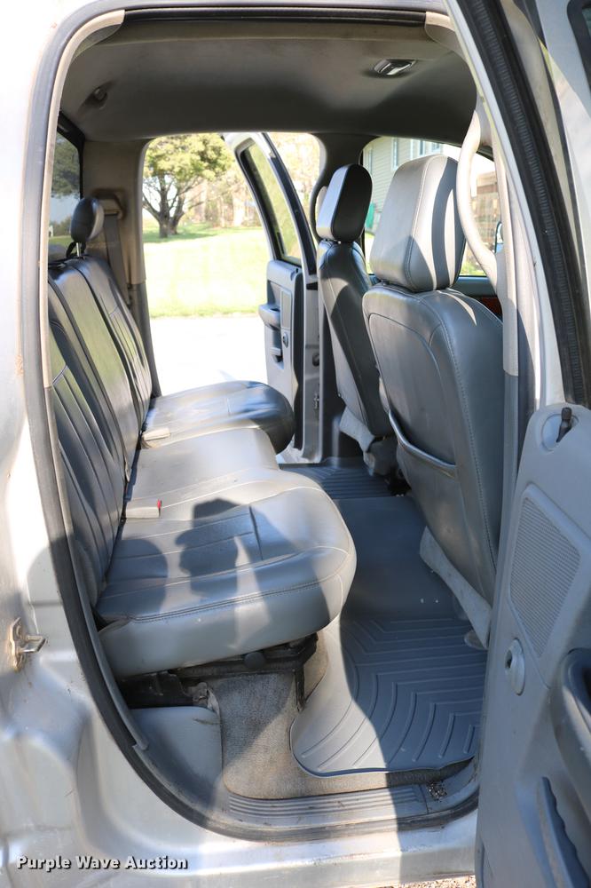 image for item DD4197 2006 Dodge Ram 2500 Quad Cab pickup truck