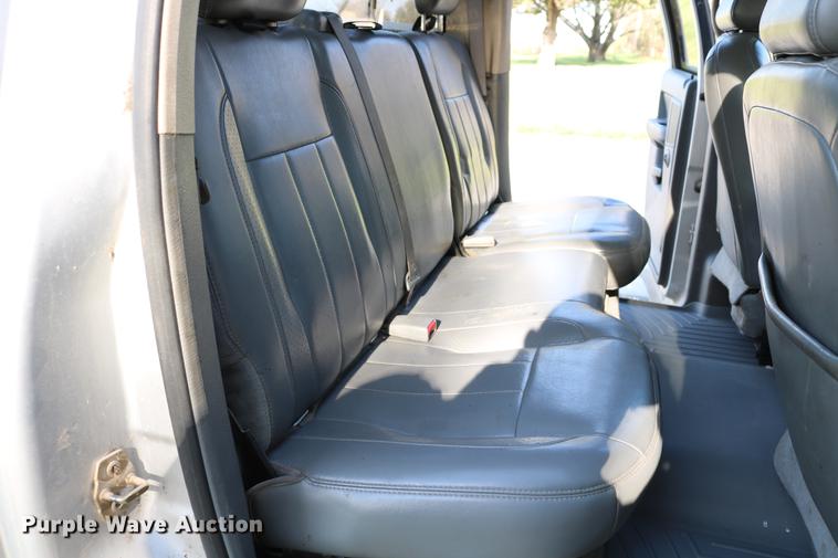 image for item DD4197 2006 Dodge Ram 2500 Quad Cab pickup truck