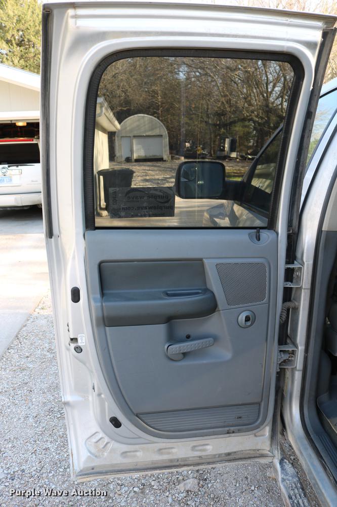 image for item DD4197 2006 Dodge Ram 2500 Quad Cab pickup truck