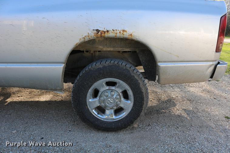 image for item DD4197 2006 Dodge Ram 2500 Quad Cab pickup truck