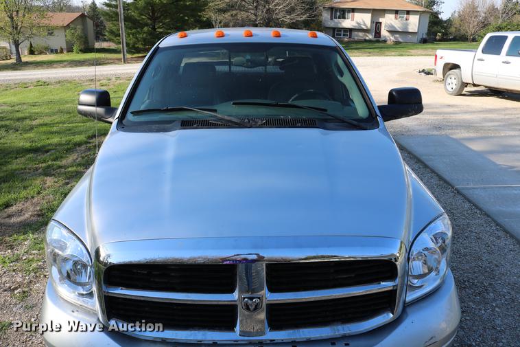 image for item DD4197 2006 Dodge Ram 2500 Quad Cab pickup truck