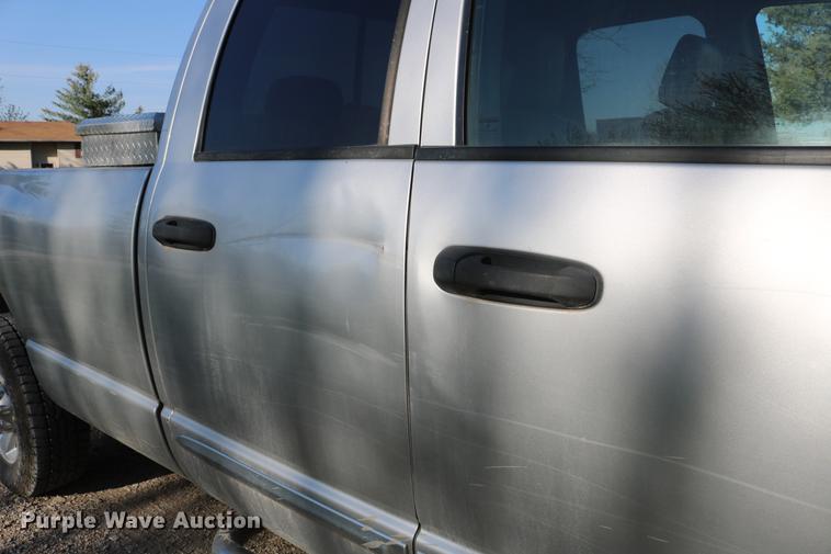 image for item DD4197 2006 Dodge Ram 2500 Quad Cab pickup truck