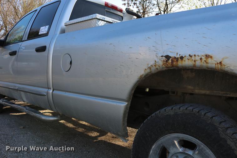 image for item DD4197 2006 Dodge Ram 2500 Quad Cab pickup truck