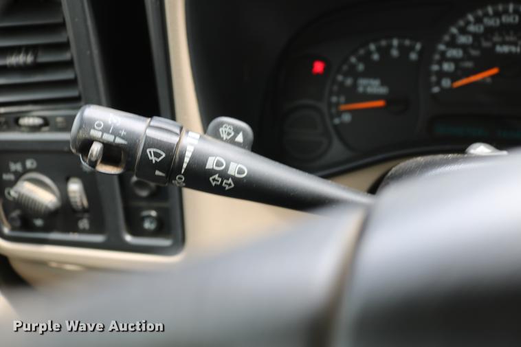 image for item DD4199 2005 Chevrolet Silverado 1500 Ext. Cab pickup truck