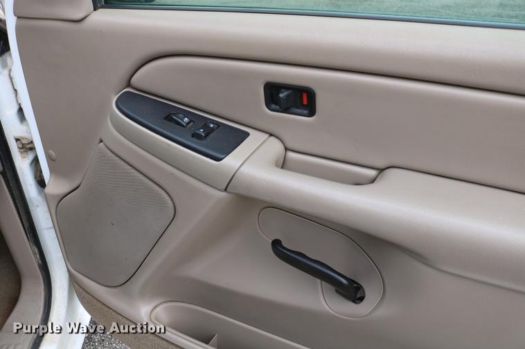 image for item DD4199 2005 Chevrolet Silverado 1500 Ext. Cab pickup truck