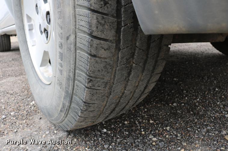 image for item DD4199 2005 Chevrolet Silverado 1500 Ext. Cab pickup truck