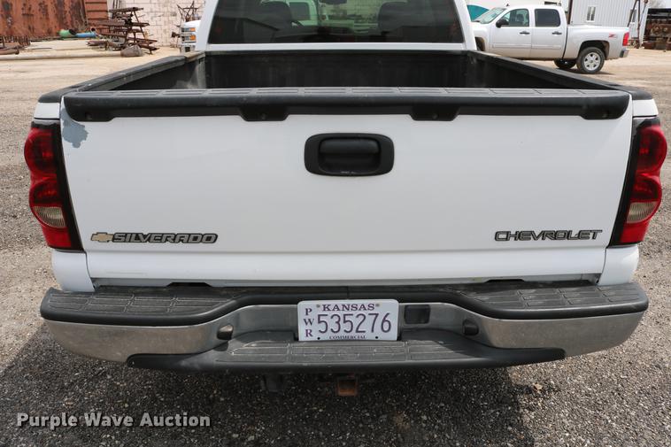 image for item DD4199 2005 Chevrolet Silverado 1500 Ext. Cab pickup truck