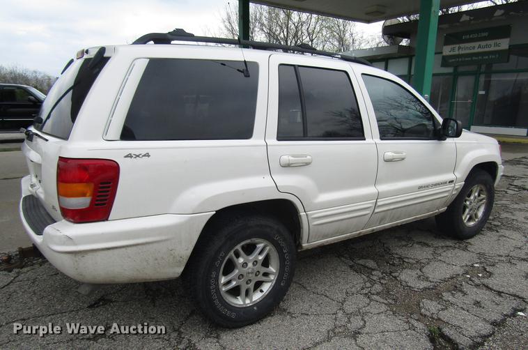 image for item DD7446 2000 Jeep Grand Cherokee SUV