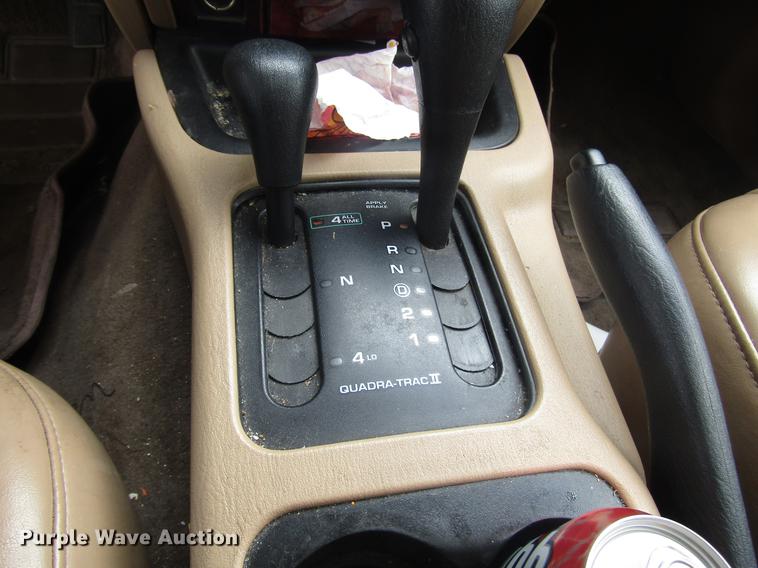 image for item DD7446 2000 Jeep Grand Cherokee SUV