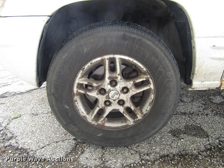 image for item DD7446 2000 Jeep Grand Cherokee SUV