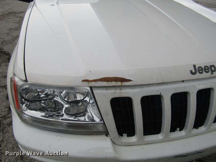 image for item DD7446 2000 Jeep Grand Cherokee SUV