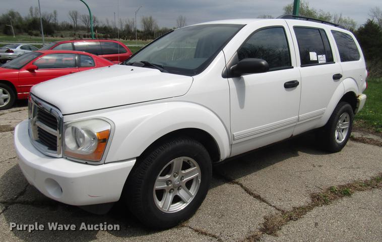 image for item DD7448 2004 Dodge Durango SLT SUV