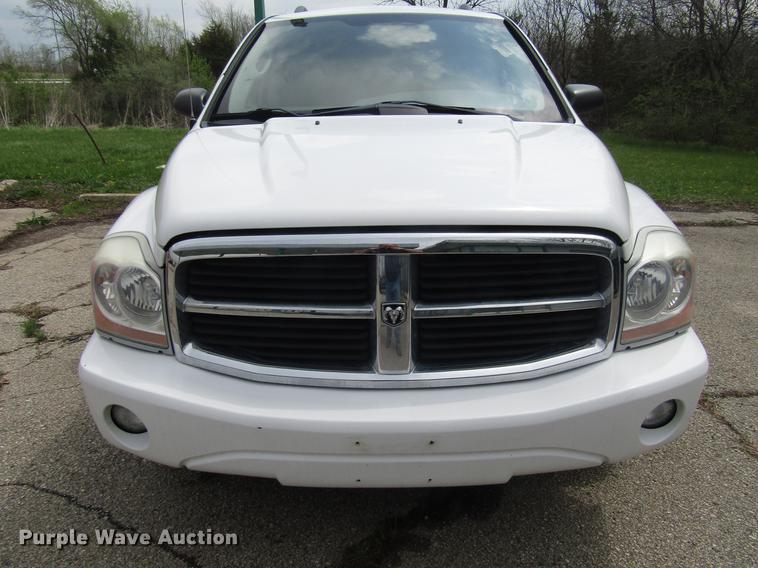 image for item DD7448 2004 Dodge Durango SLT SUV