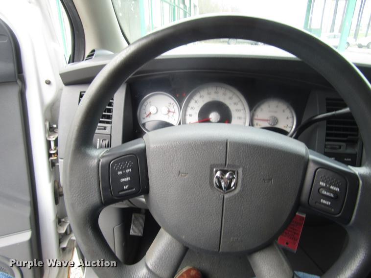 image for item DD7448 2004 Dodge Durango SLT SUV