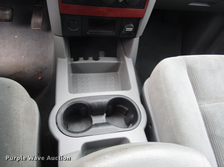 image for item DD7448 2004 Dodge Durango SLT SUV