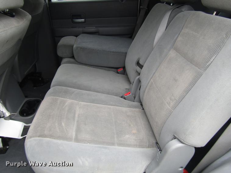image for item DD7448 2004 Dodge Durango SLT SUV