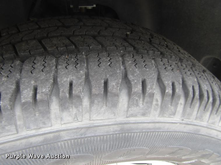 image for item DD7448 2004 Dodge Durango SLT SUV